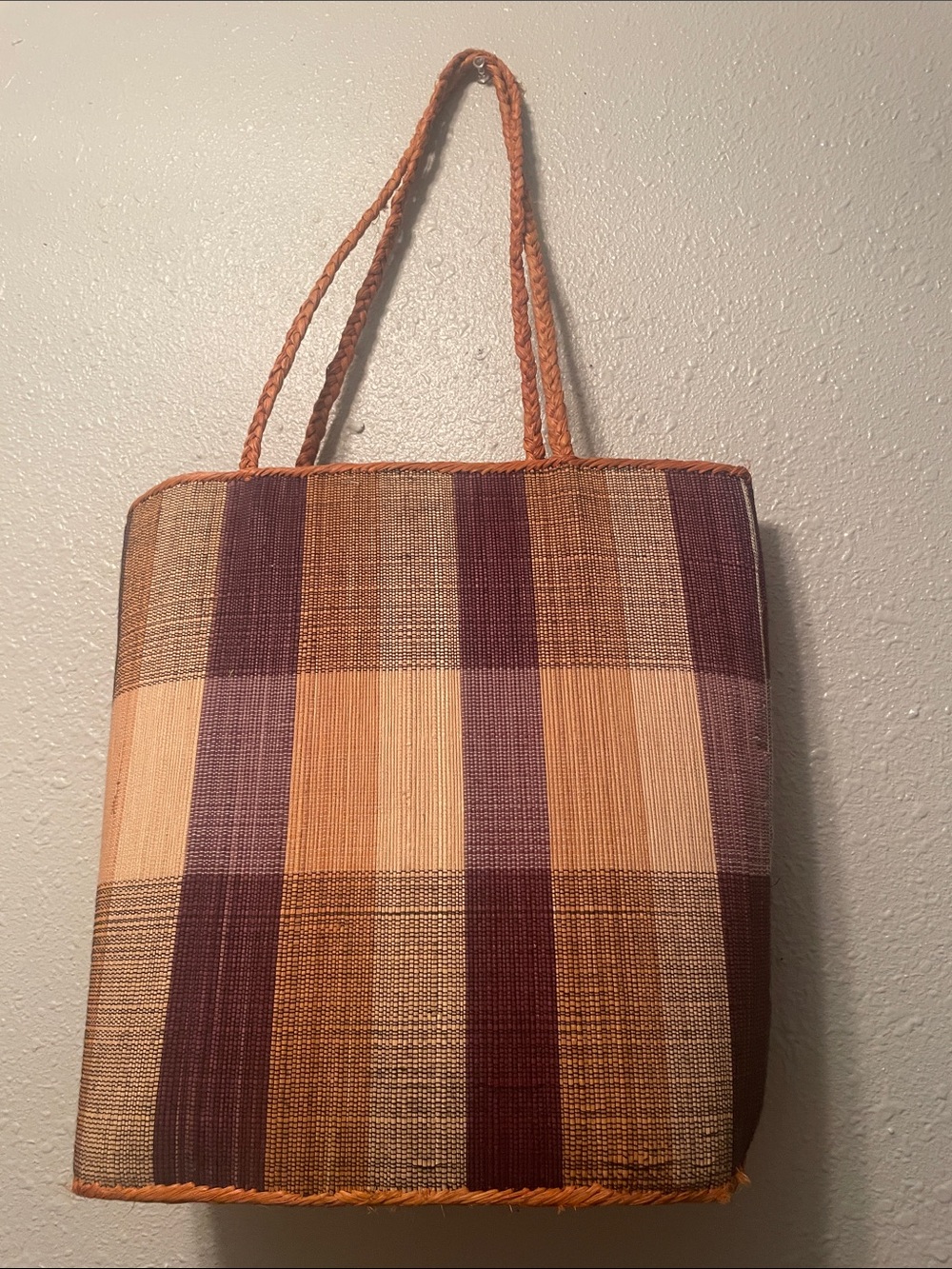Woven straw tote bag